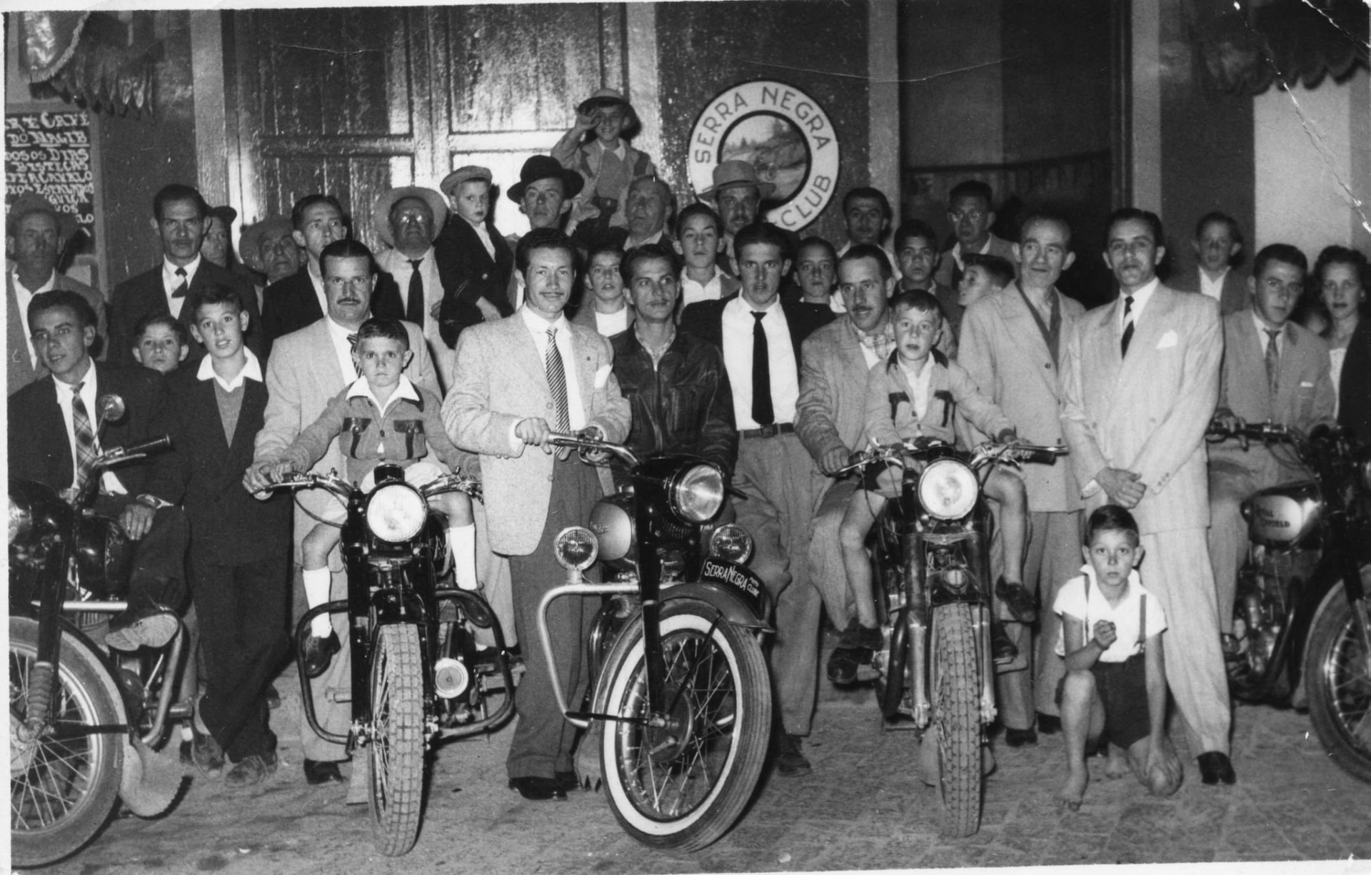 Fundação do Moto Club de Serra Negra em 1950